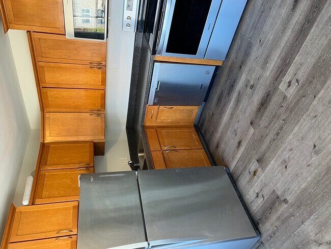 Photo - 7716 Ogden Ave Unidad 3R