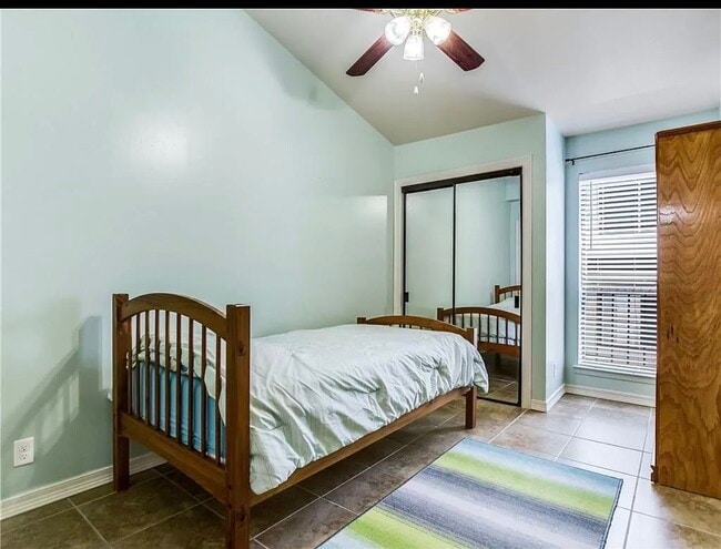 Bedroom 1 - 2905 Swisher St Unit 307