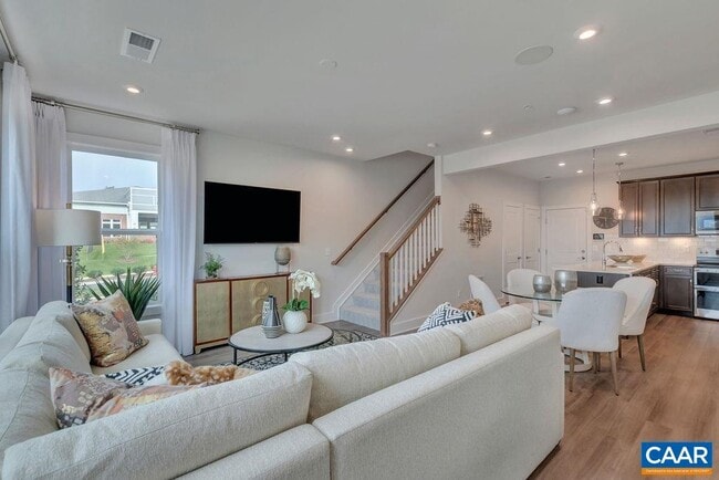 Photo - 816 Wesley Ln