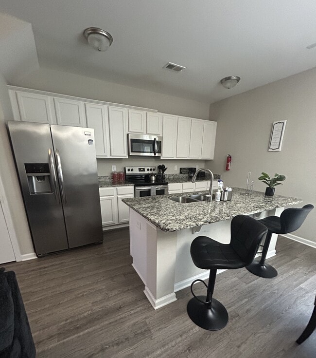 139 Hunters Grove Dr