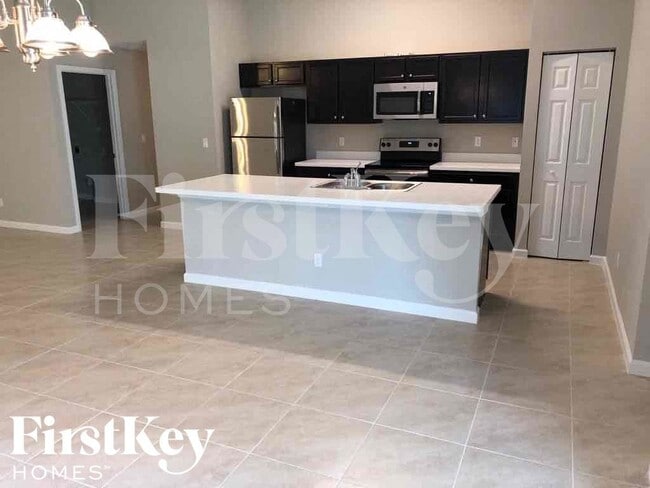 Photo - 4162 SW Muncie St