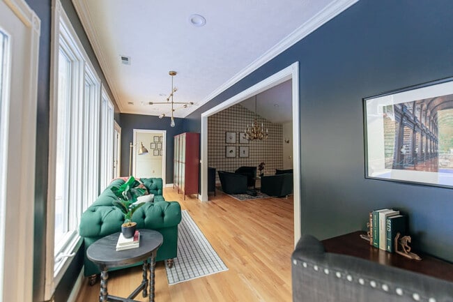 Photo - 33 Pinners Ln Unit SI ID1023099P