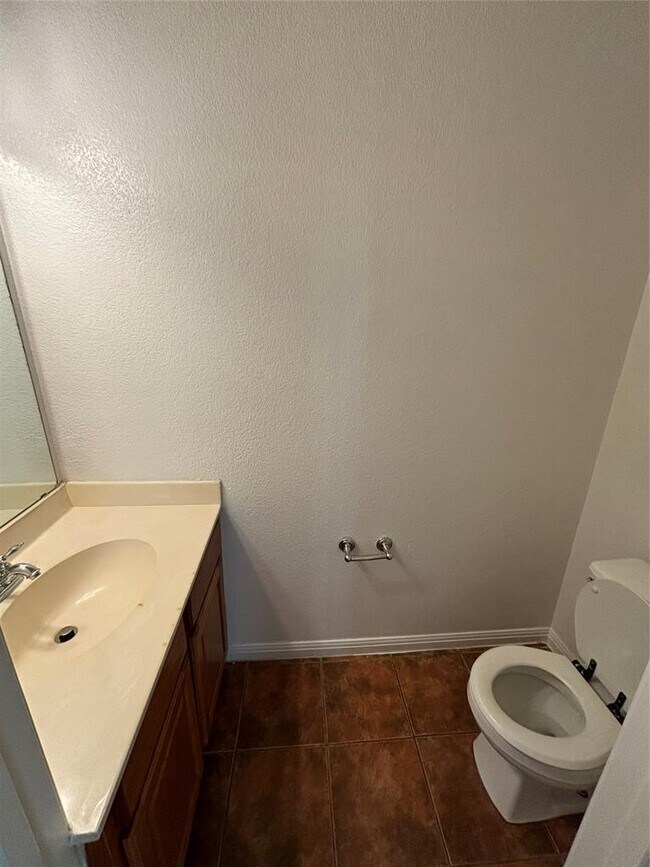 Photo - 1703 Deloney St