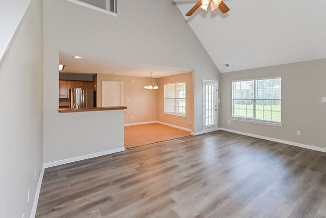 Photo - 4428 Liverpool Ln