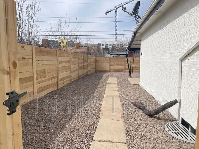 Photo - 1381 Xanadu St Unidad B