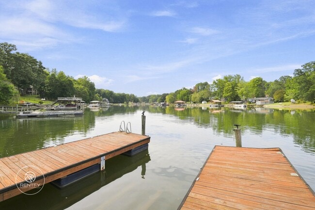 Photo - 7088 Wateredge Dr