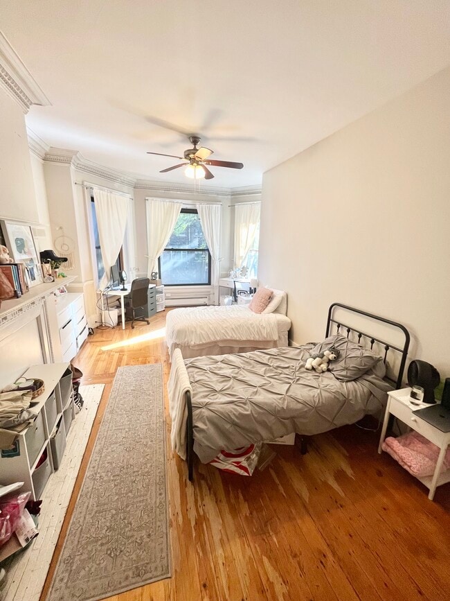 Building Photo - 42 Fenway Unit 2