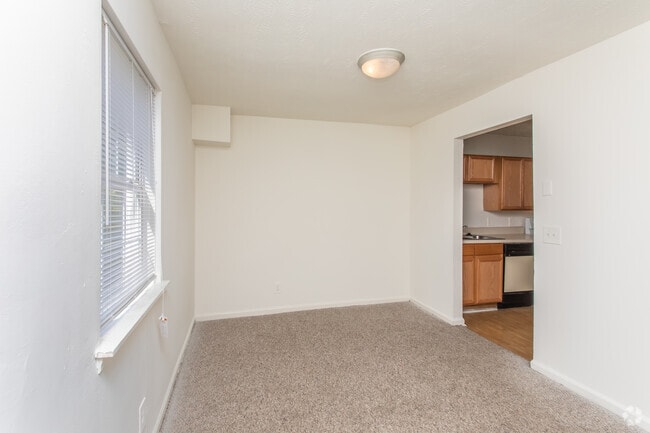 2BR, 1BA - 1166SF