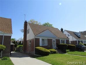 Building Photo - 76-43-76271 271st St Rental