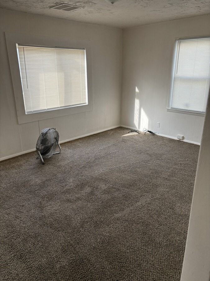 Photo - 3333 Norton Ave