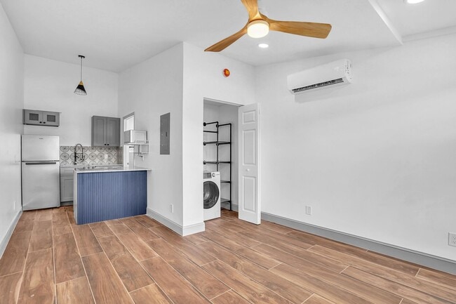 Australian Pines Apartments