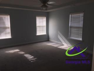 Photo - 215 Sedgebrooke Dr