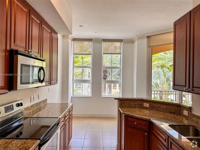 Building Photo - 3001 NE 185th St Unit 328 Rental