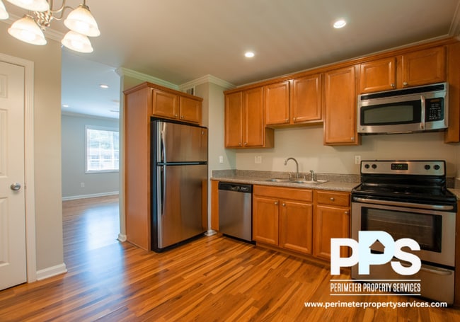 Photo - 2145 Bolton Rd NW