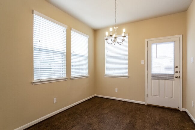 Photo - 15031 Silhouette Ridge Dr