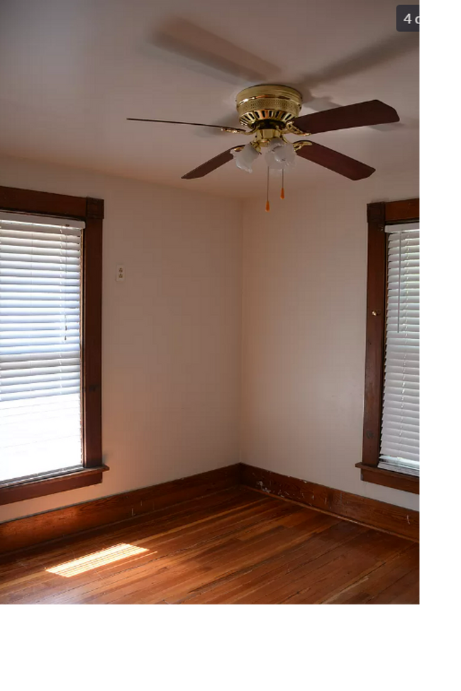 Photo - 300 W 14th St