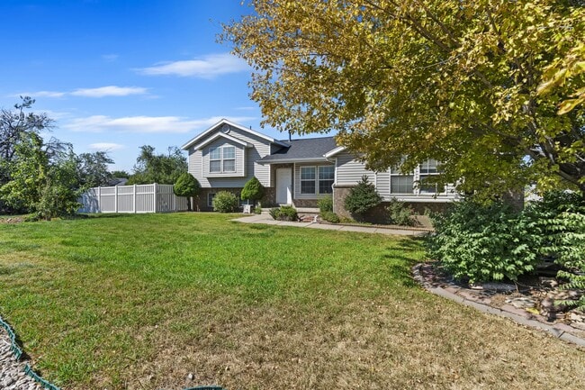 Photo - 1613 N 2000 W