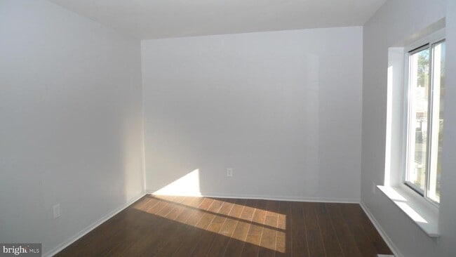 Photo - 129 Briar Ct