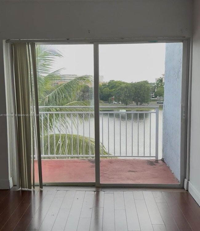 Building Photo - 9357 Fontainebleau Blvd Unit D414 Rental