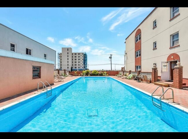 Photo - 233 Shore Rd