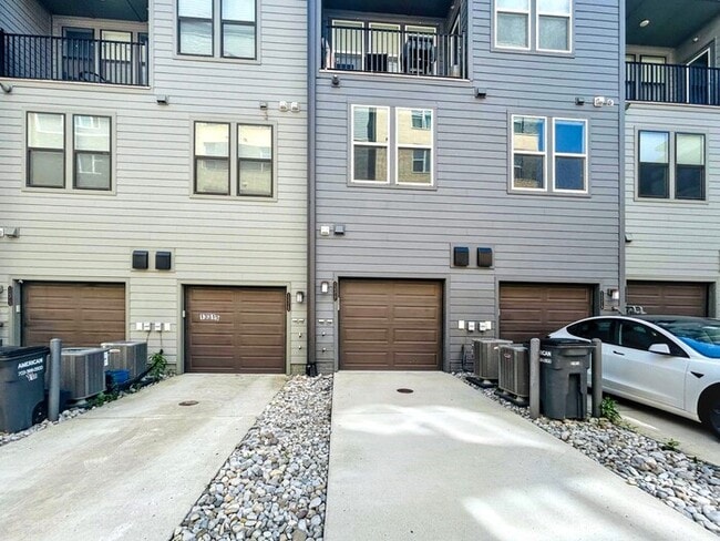 Building Photo - 13317 Launders St Rental