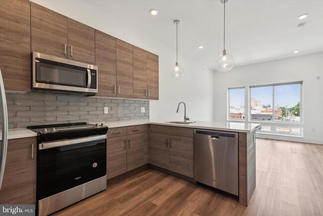 Photo - 5545 Pulaski Ave Unit 304