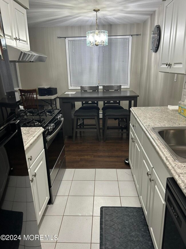 Photo - 12 Manchester Ct Unidad C