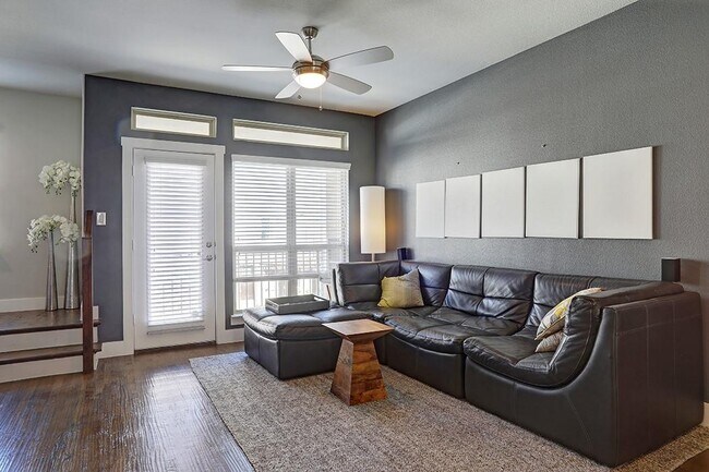 Photo - 1310 Palm Canyon Dr