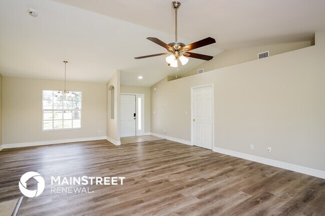 Photo - 1047 Kellogg St E