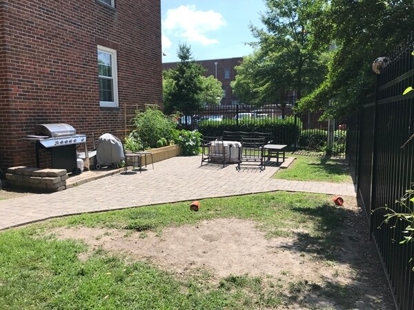 Photo - 821 Brandon Ave Unidad #2