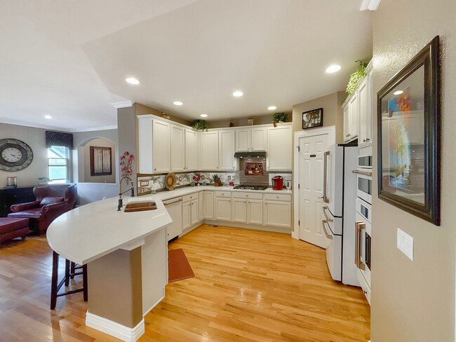 Photo - Heritage Eagle Bend Winter Seasonal Rental • Jan-March • Adult Community•Utilities Included•Furni...