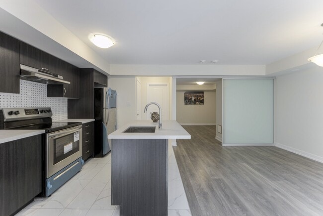 Photo - 2355-2355 Sheppard Ave W