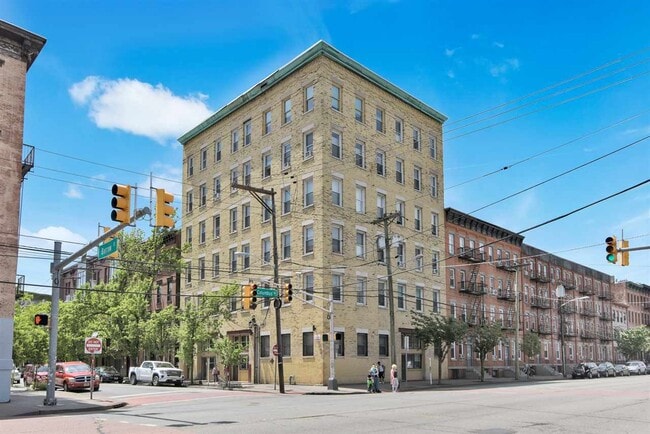 Photo - 319 Barrow St Condo Unit 1B