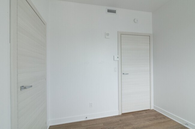 Photo - 30 Saint-Joseph Est Unit 1105