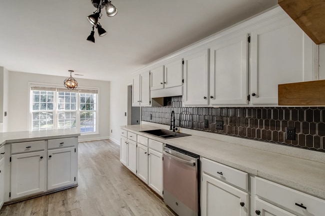 Photo - 402 Plantation Pointe Dr