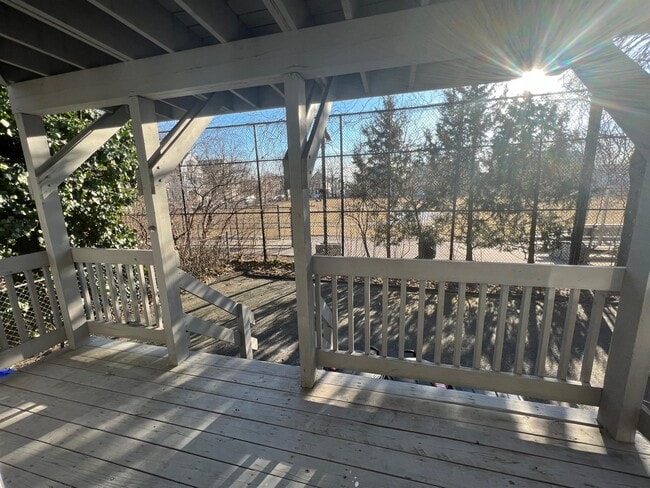 Building Photo - 10 Cady Ave Unit 1