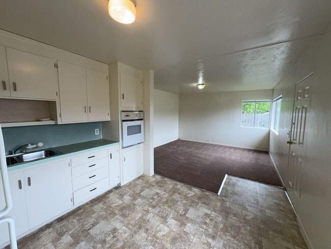 Photo - 4136-4142 Walnut [PRM: Renee] (3) Unit 4136 Walnut [PRM: Renee]