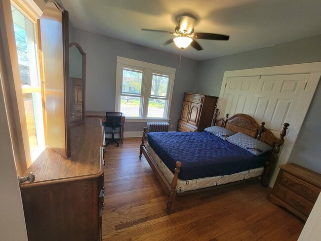 Photo - 32 Glenwood St