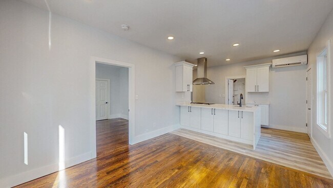 Photo - 24 Alfred St Unit 1