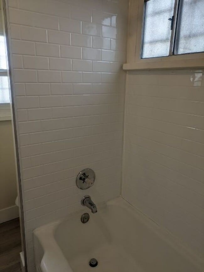 231-233 W. 81st St.