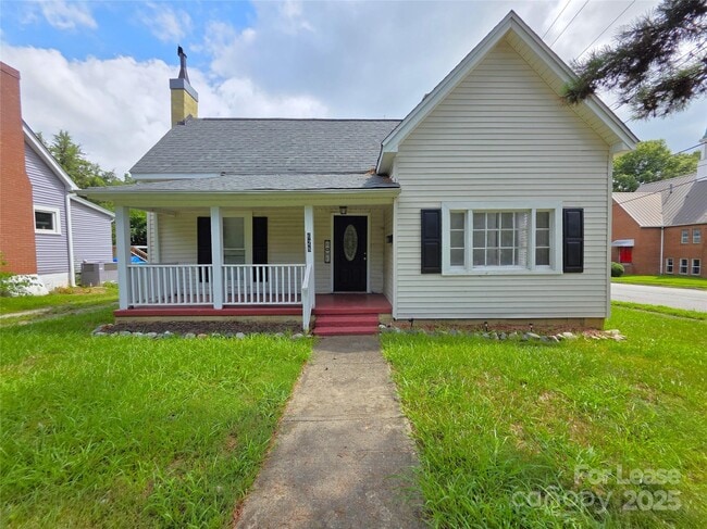 Photo - 628 E Lafayette St House