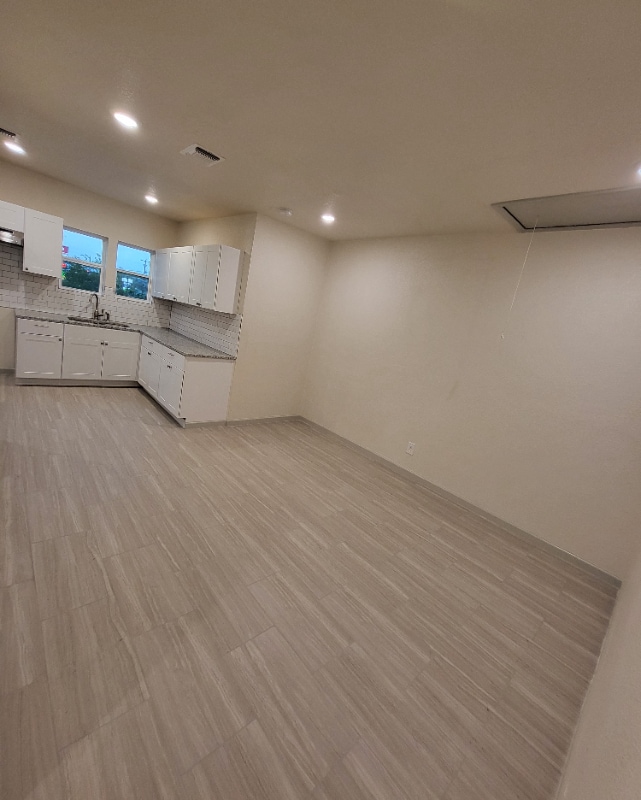 Photo - 647 Hammond Ave Unit 201