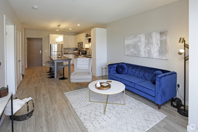 1BR, 1BA, Model - 686 SF