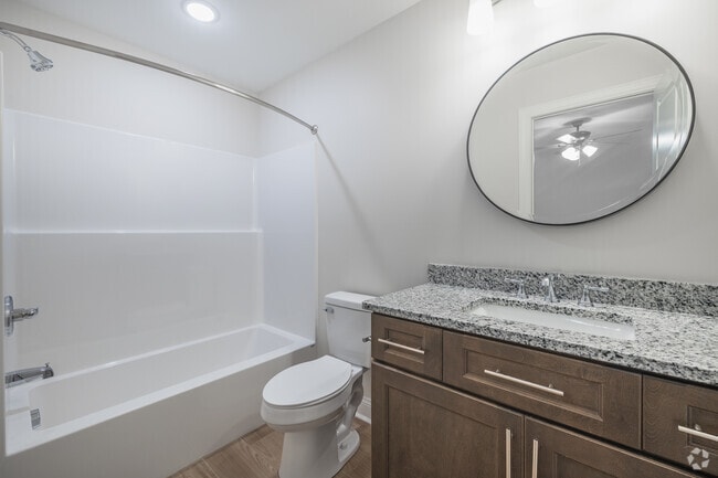 2BR, 2.5BA - 1,360SF - Primary Bathroom