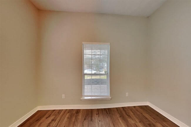 Photo - 6827 Kotlan Ct