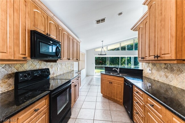 Photo - 9841 Las Casas Dr