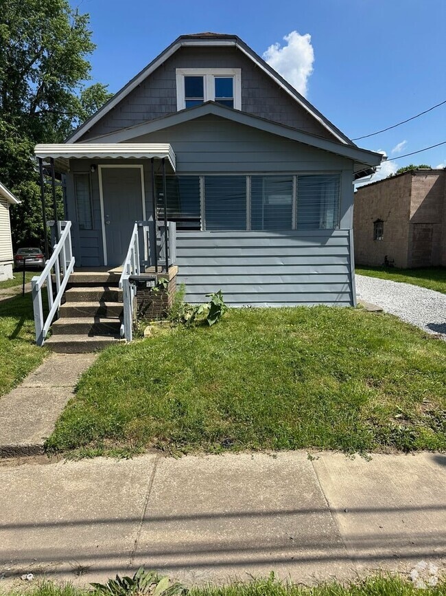 Building Photo - 2 bedroom & 1 bathroom House in Kenmore