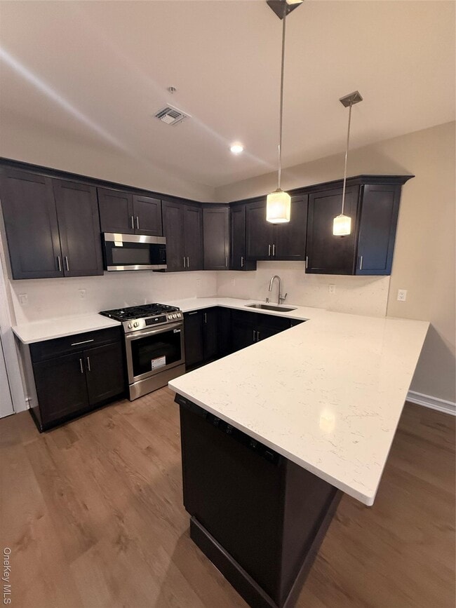 Photo - 122 Greenwich Ave Unit 303