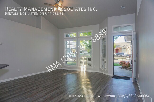 Photo - Amazing 3 Bedroom Home in East Nampa