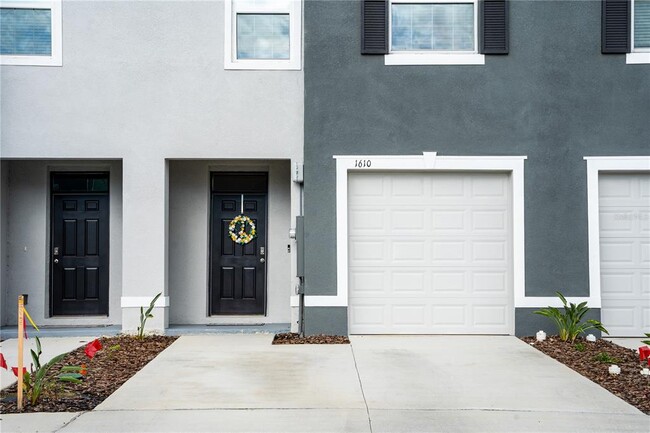 Photo - 1610 Colt Creek Pl